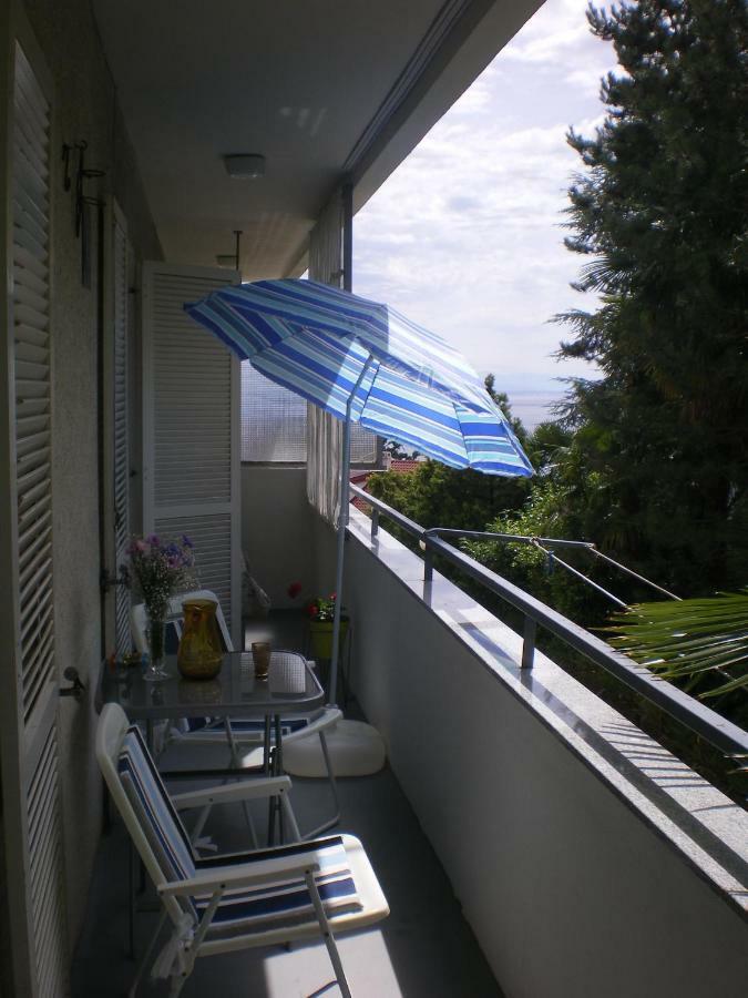 Apartment Nadia Lovran Exterior photo